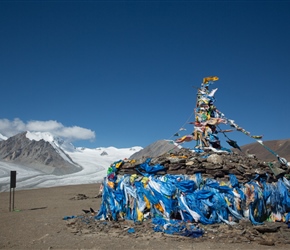 Buddhist monument with loads of player flags, just don't walk on it, even if there are steps