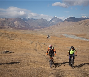 Having followed the river, it was quite a climb, right and out of it. I had to choose my moment to get both Bat and Tuul actually cycling, though I never saw Tuul push a bike