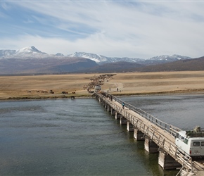 14.09.22-32-Van-crosses-Khoton-Lake.jpg