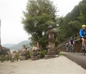 Sue heading out parallel to the railway from Kubokawa