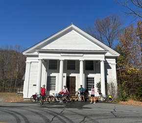 Pomfret Town hall